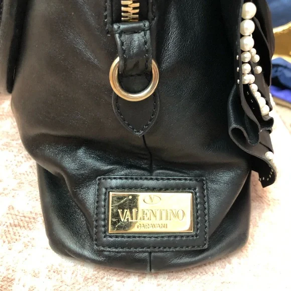 Elegant Black Studded Handbag - Picture 8 of 10